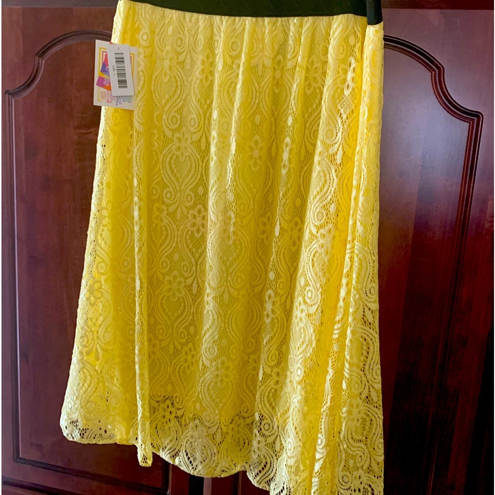 NWT yellow lace lined lularoe skirt size L large new with tags elastic
